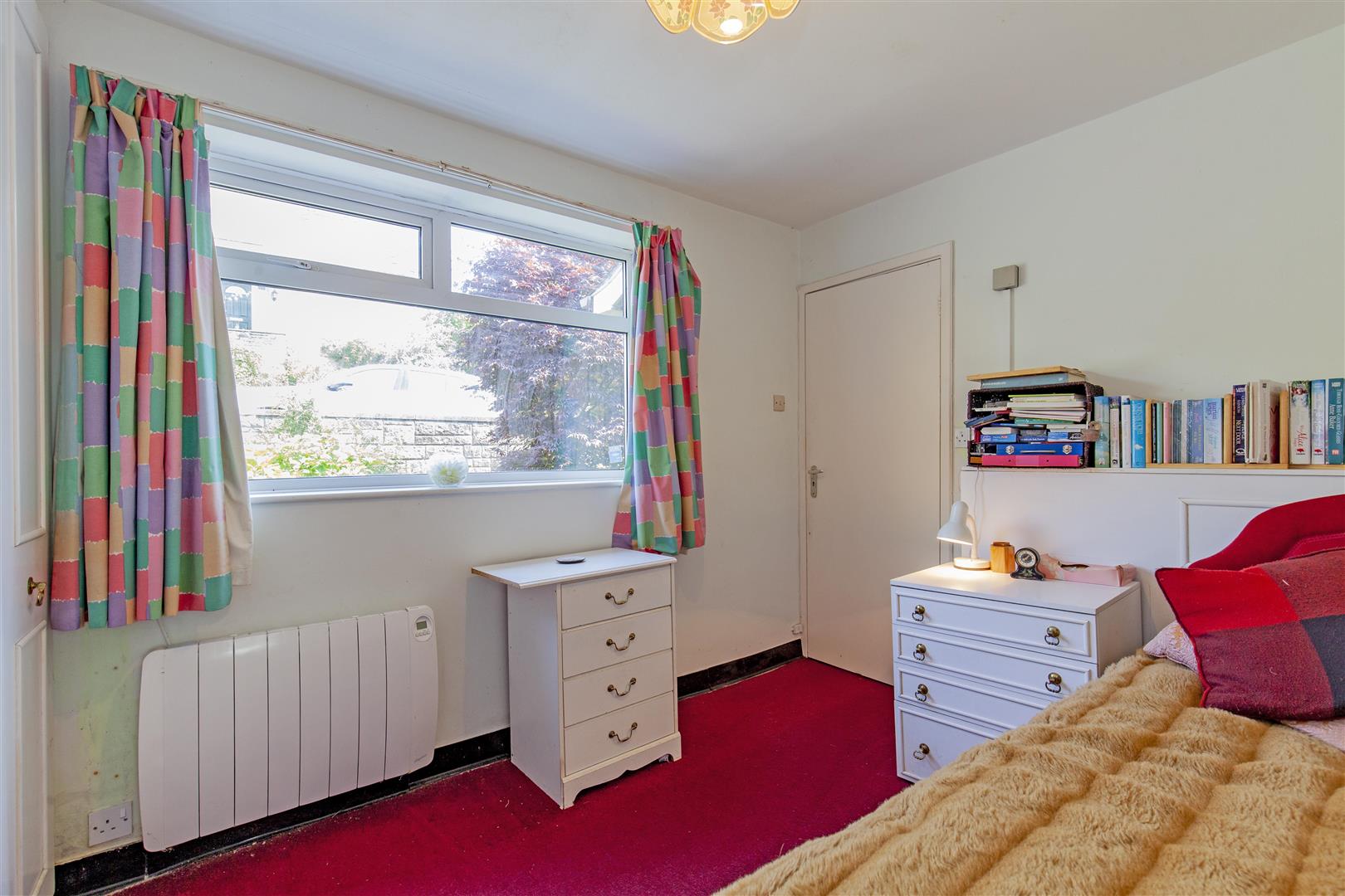 Pax, 5 Derwent Lane, Hathersage, Hope Valley, S32 1AS
