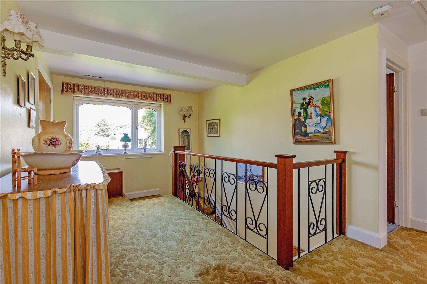 Strebor House, 4 St. Helens Croft, Grindleford, Hope Valley, S32 2JG