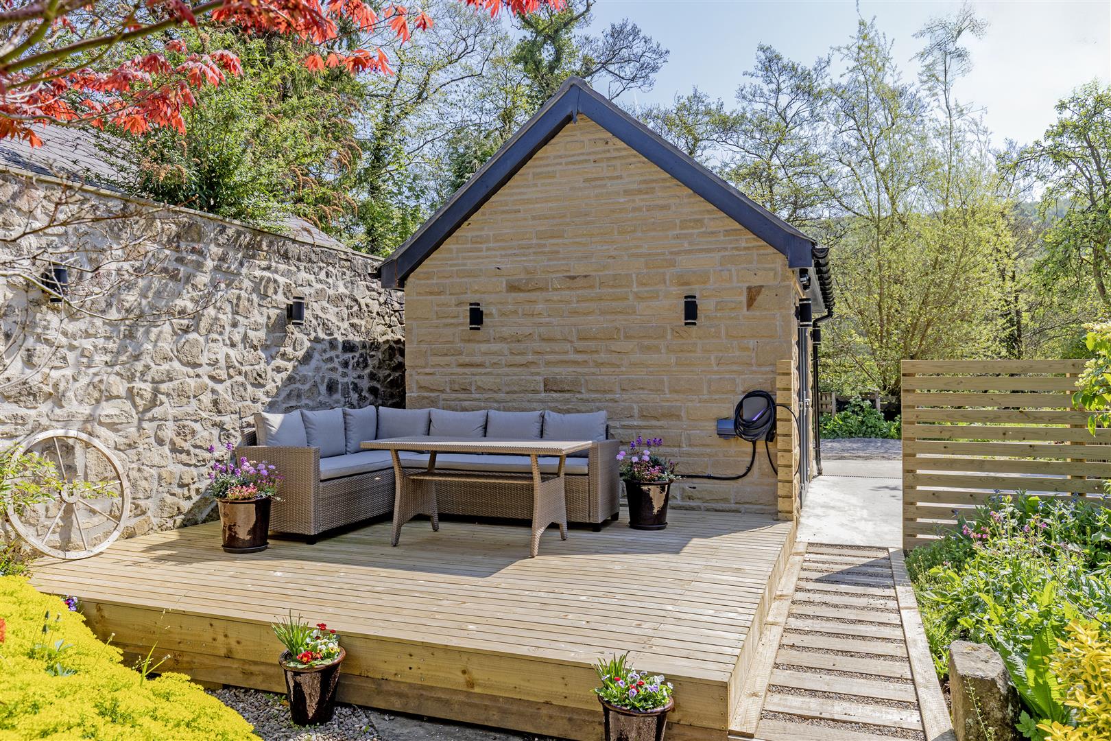 The Owl House, 3 Main Road, Grindleford, Hope Valley, S32 2JN