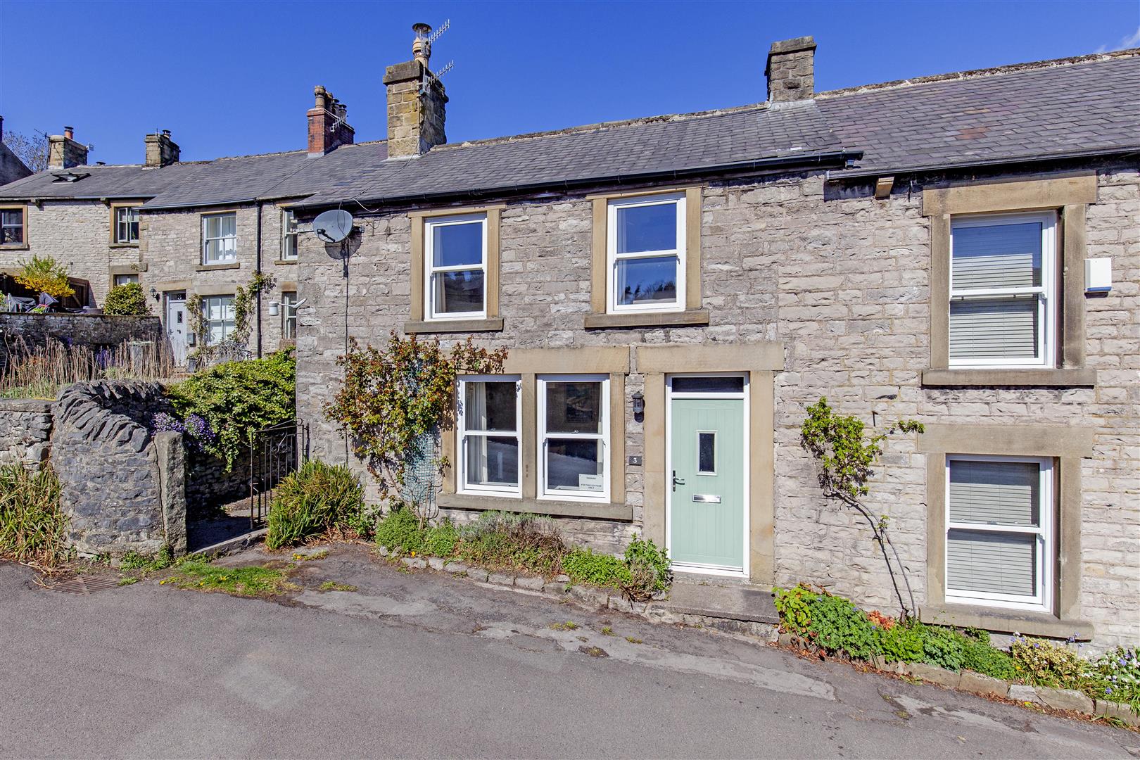 3 Ingleside, Smalldale, Bradwell, Hope Valley, S33 9JQ