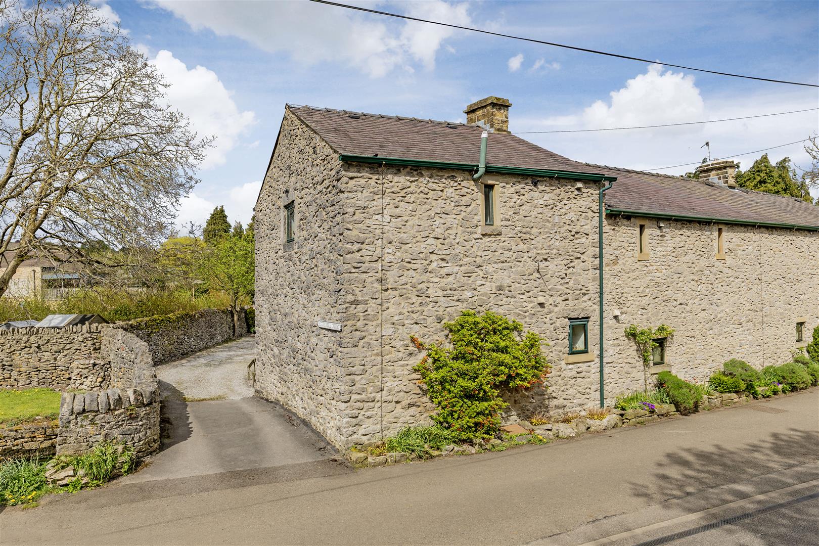 1, Butts Mill Court, Bradwell, Hope Valley, S33 9LE