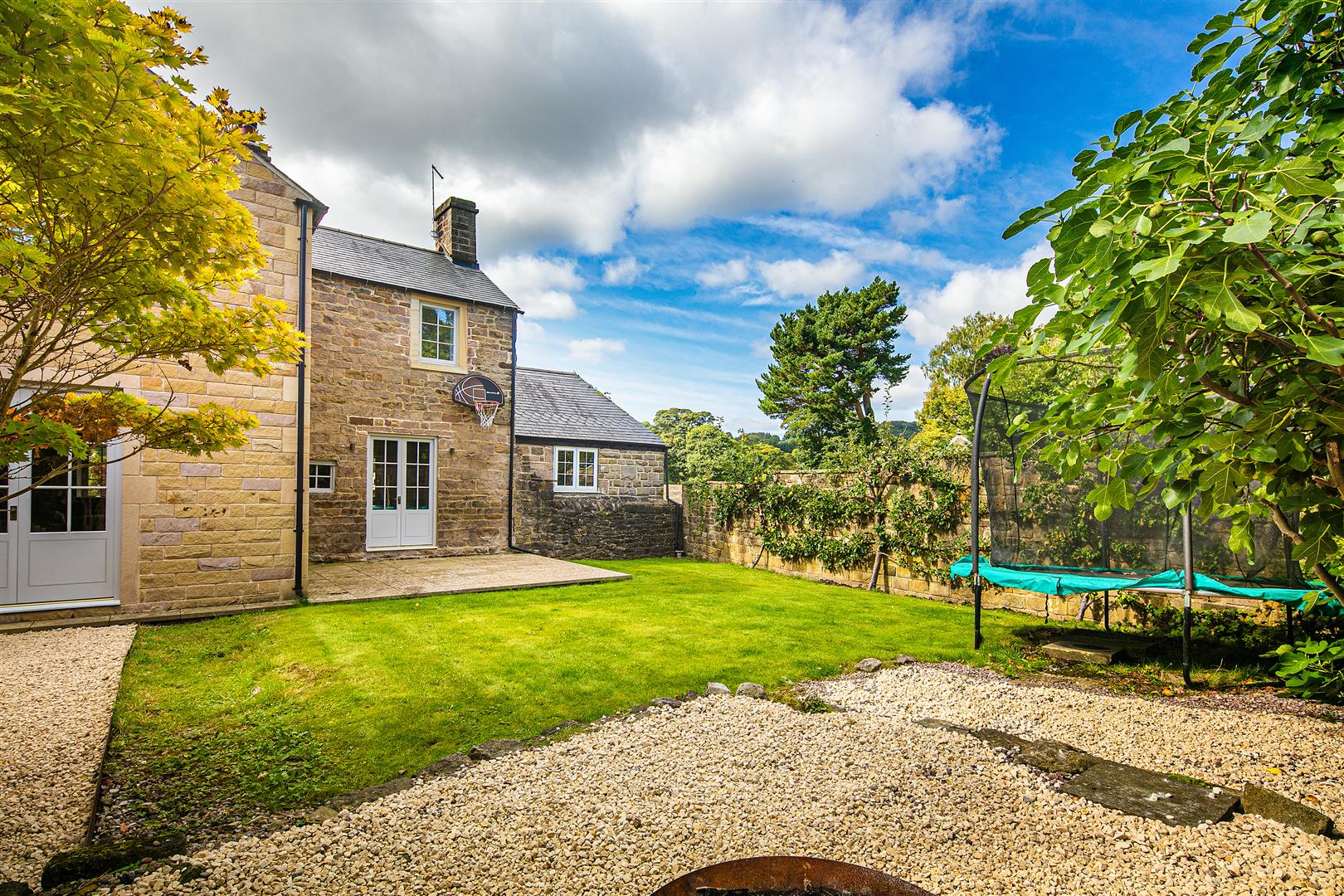 Greystones Cottage, Main Road, Hathersage, Hope Valley, S32 1BB