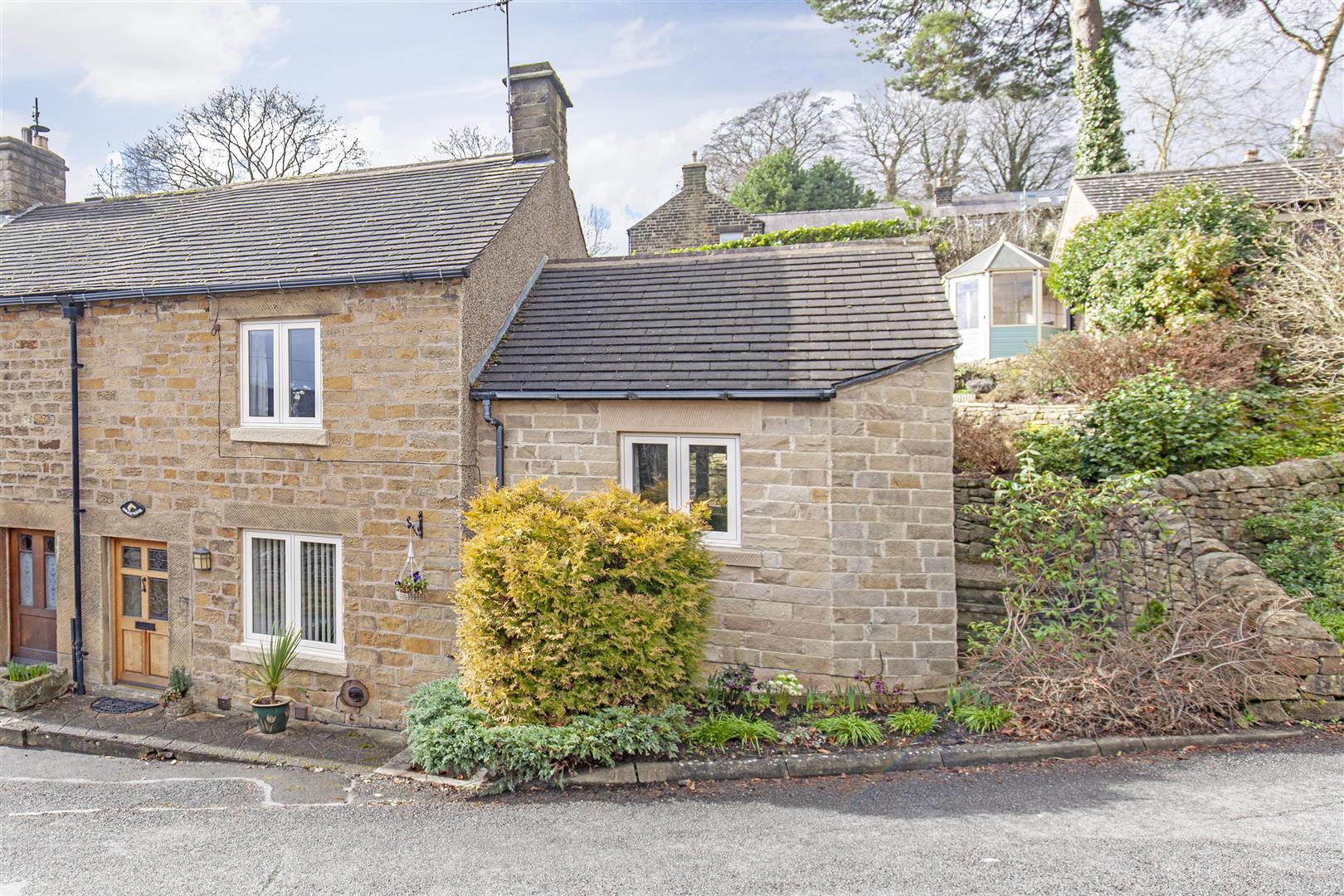 Inglenook, Sir William Hill Road, Grindleford, Hope Valley, S32 2HS