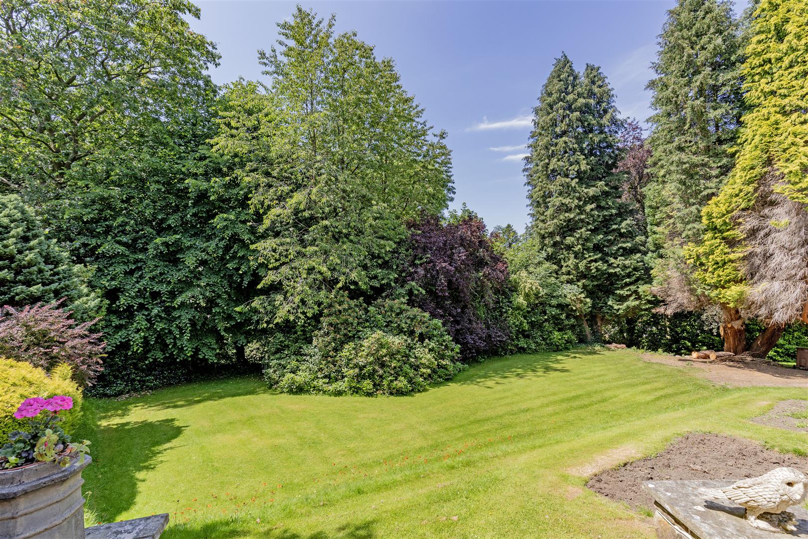 Knoll House, Joan Lane, Bamford, Hope Valley, S33 0AW