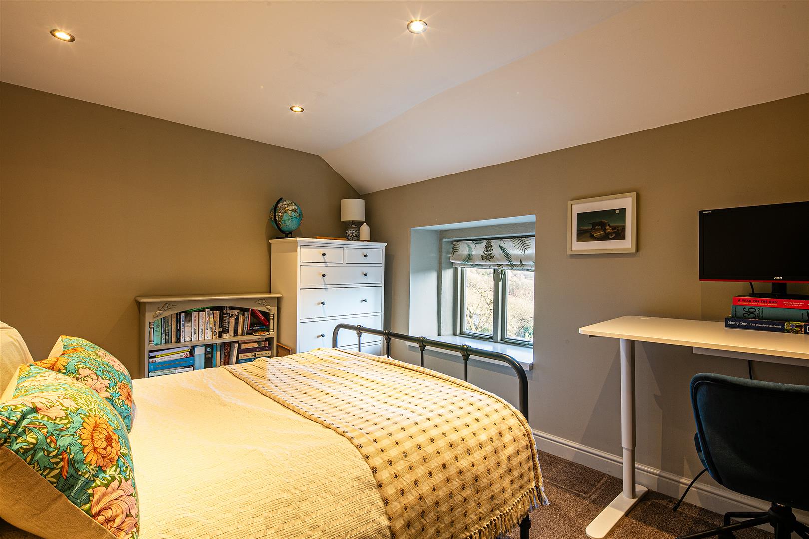 Rose Cottage, The Green, Grindleford, Hope Valley, S32 2HH