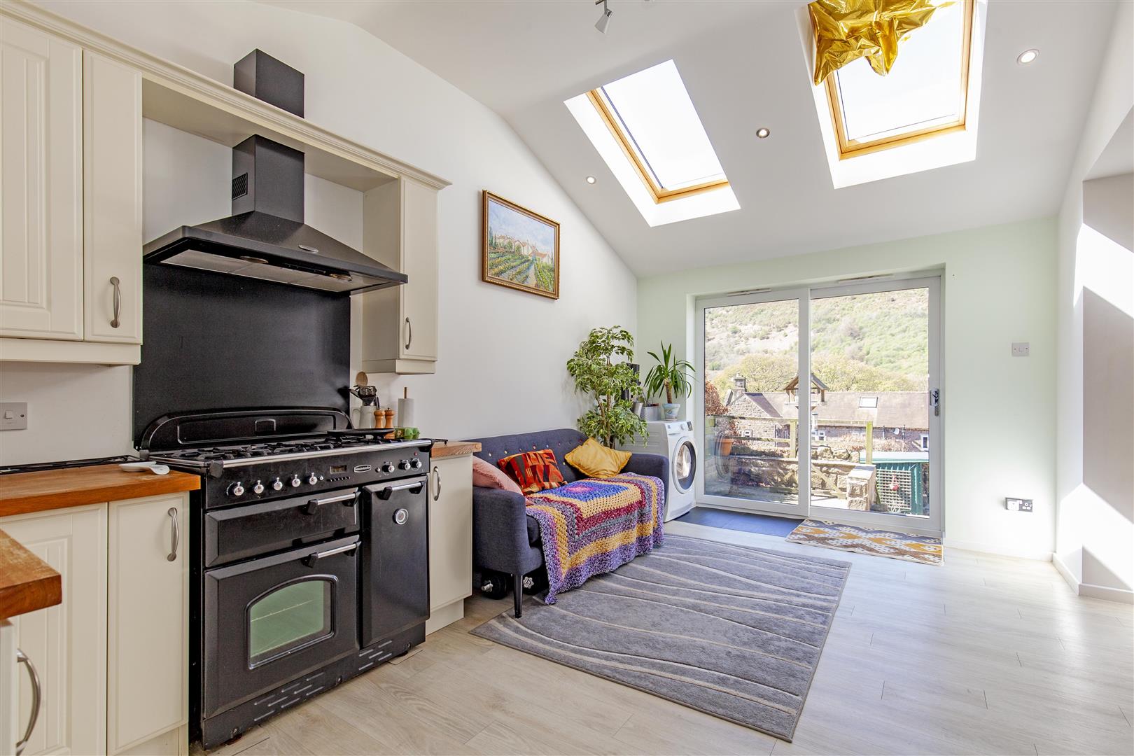 3, Bemrose Gate, Bamford, Hope Valley, S33 0AE