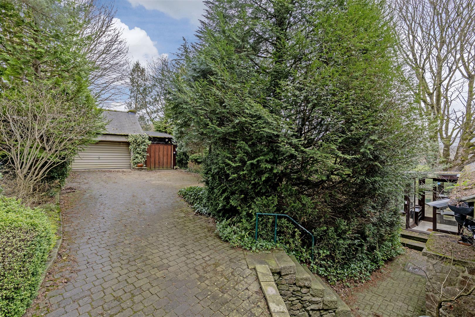 Moor Hill, Granby Road, Bradwell, S33 9HU