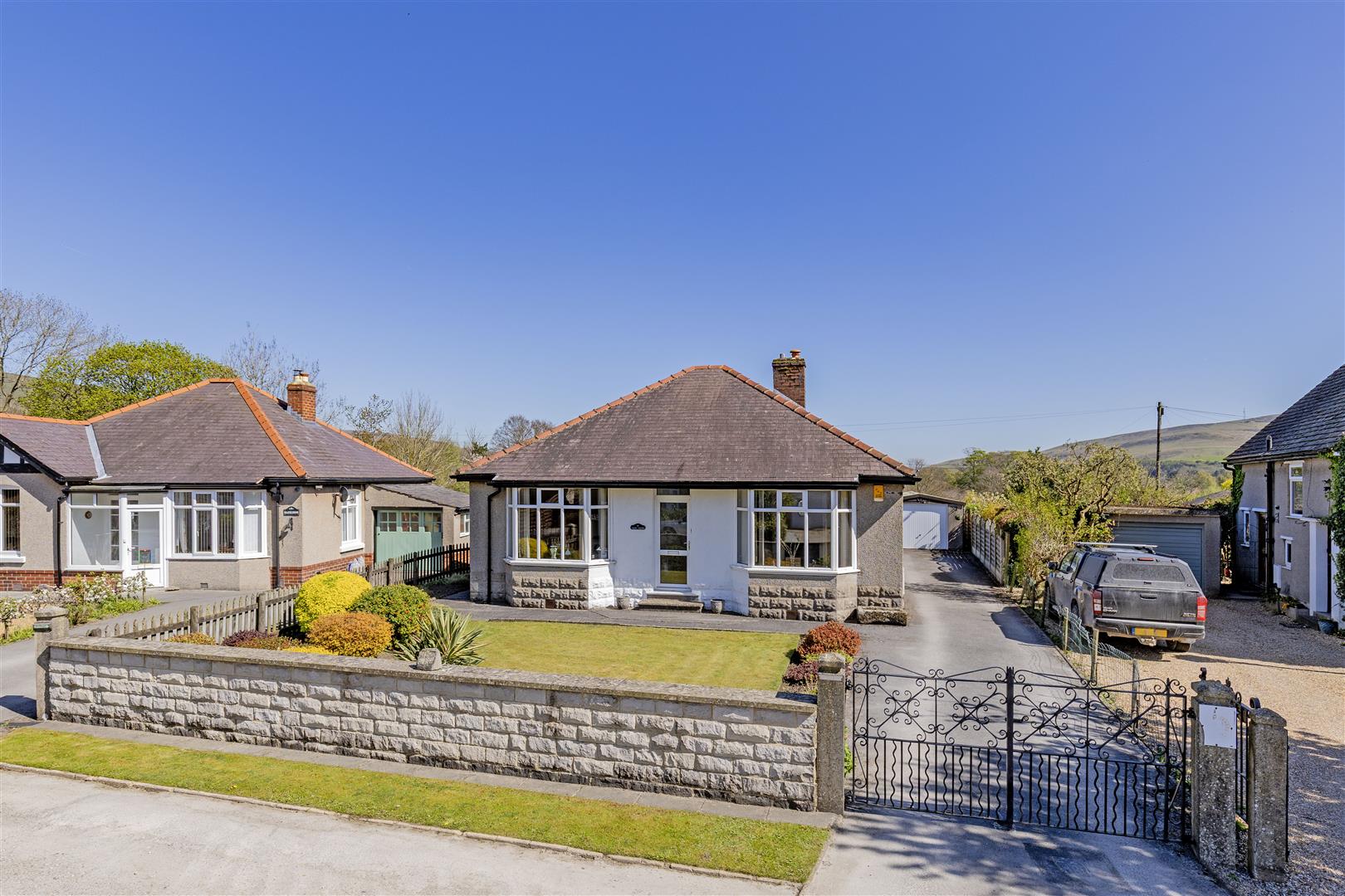 Glenhaven, Sherwood Avenue, Hope, Hope Valley, S33 6RQ