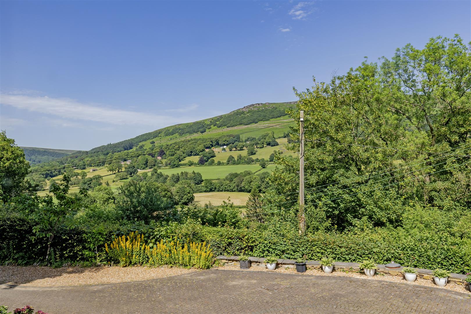 Elgin House, Carr Lane, Thornhill, Bamford, Derbyshire, S33 0AJ