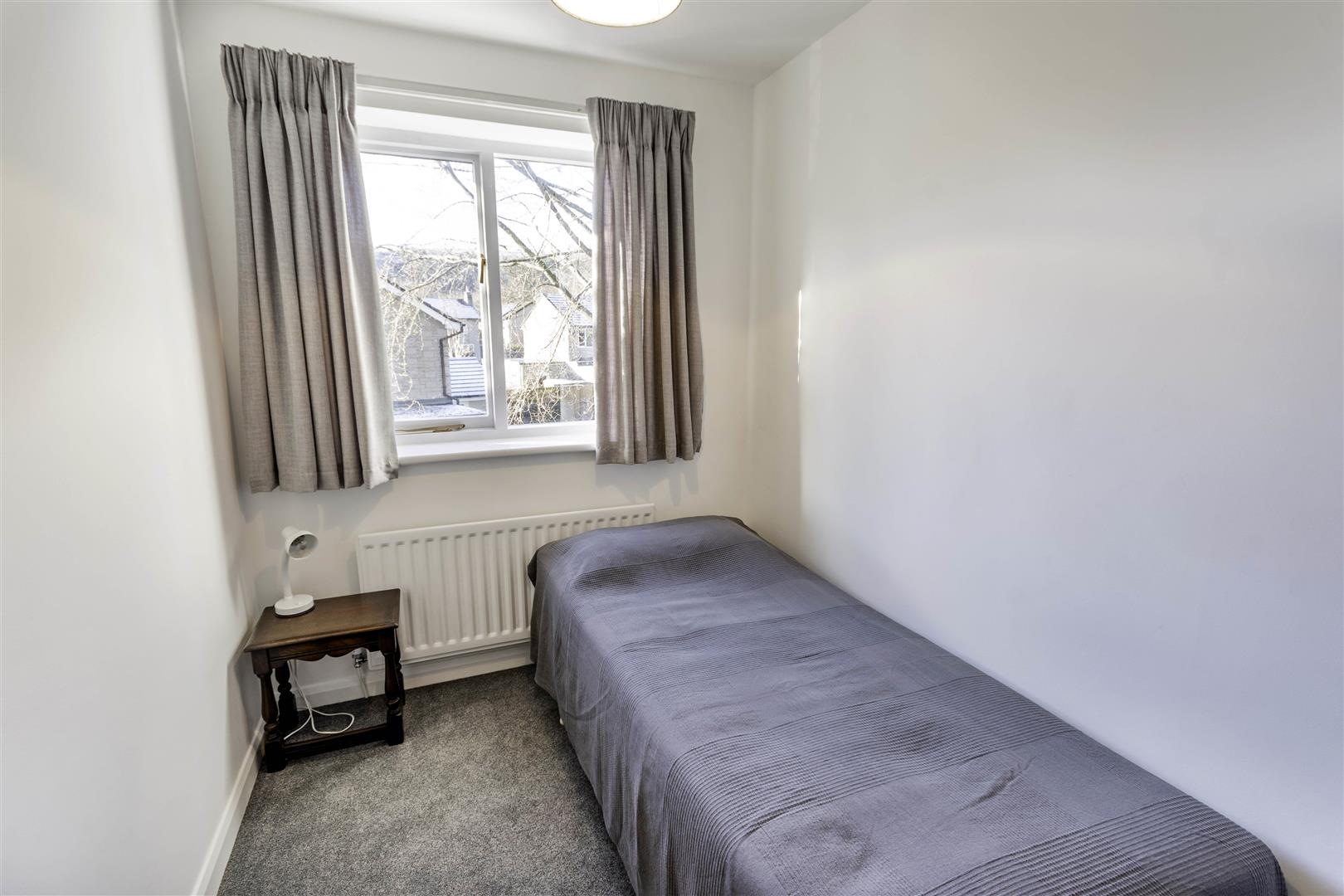 1, Cornmill Close, Calver, Hope Valley, S32 3XZ