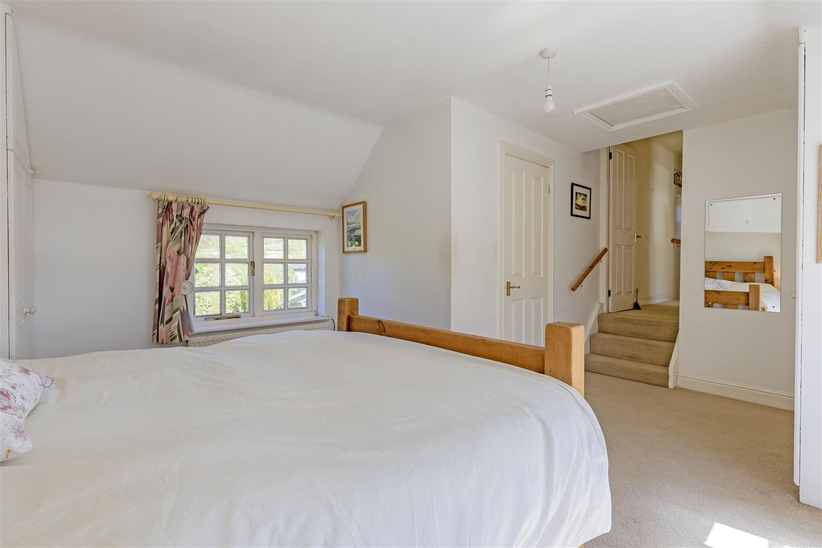 Warren Cottage, The Green, Curbar, Hope Valley, S32 3YH