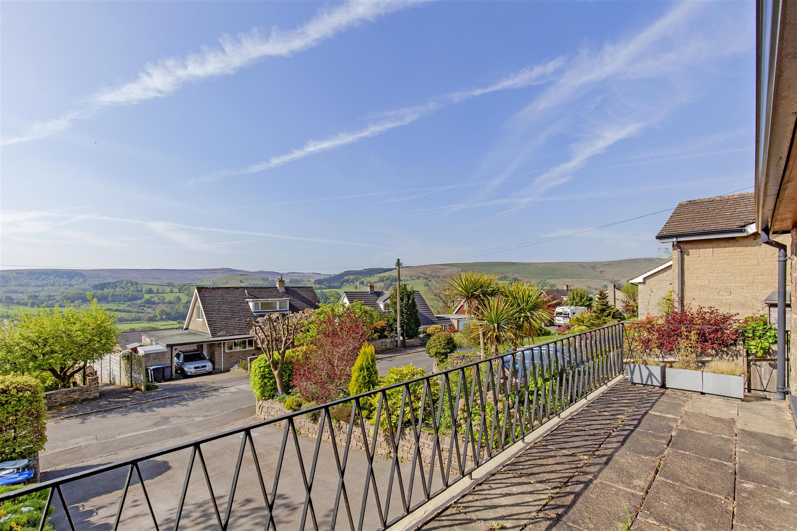 Boldre Stone, Ranmoor Lane, Hathersage, S32 1BW
