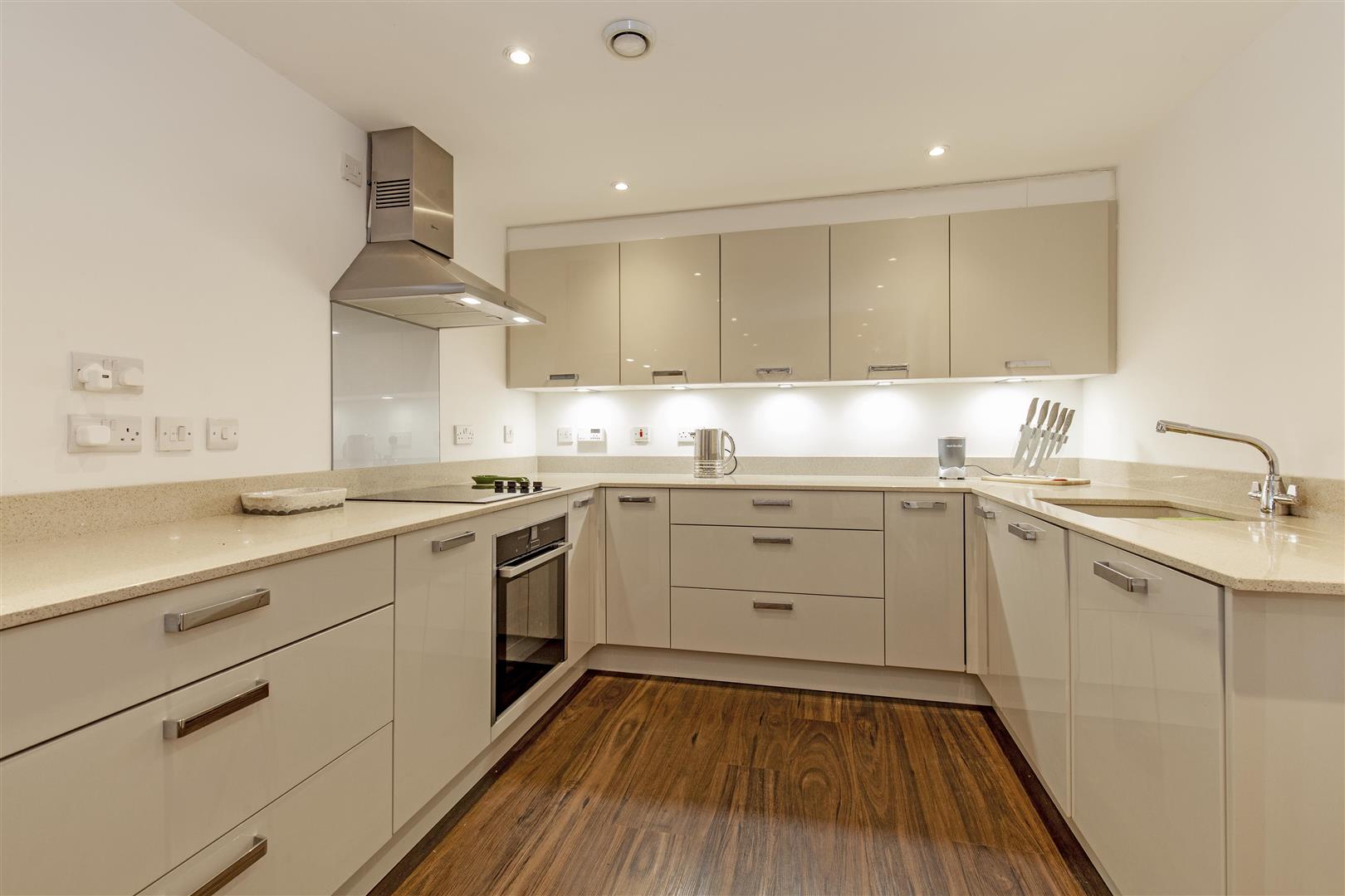 6 Ladybower Lodge, Ashopton Road, Bamford, S33 0BY