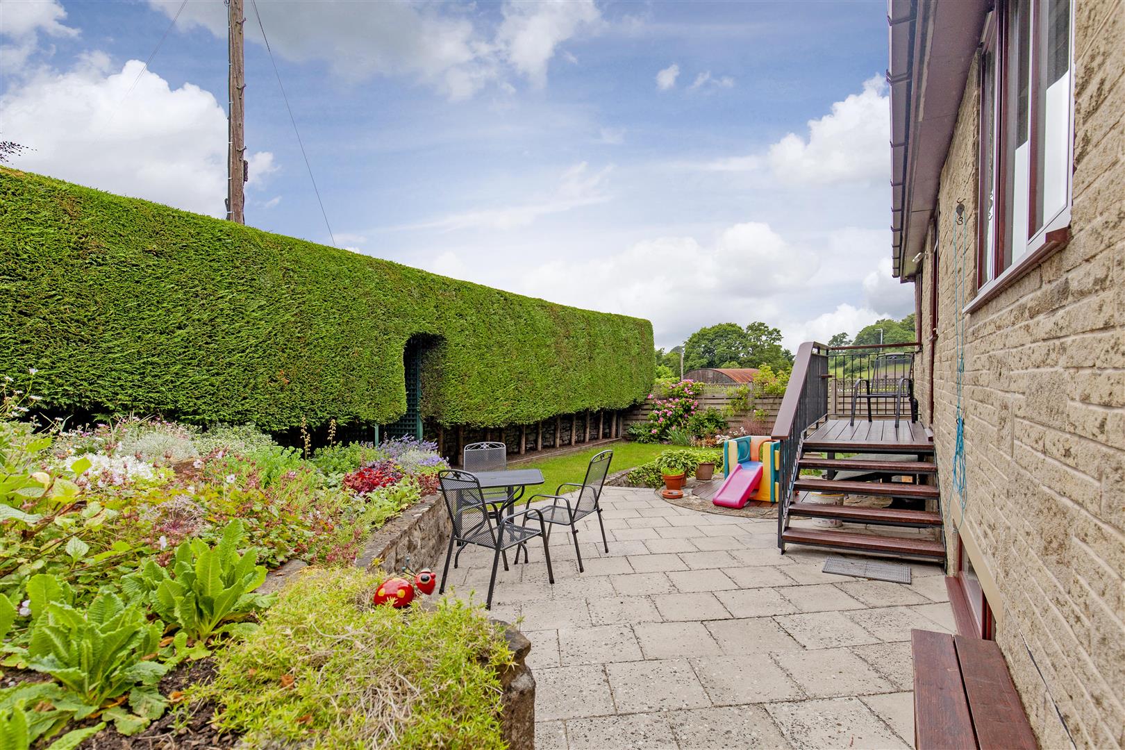 16, Lowside Close, Calver, Hope Valley, Derbyshire, S32 3WZ