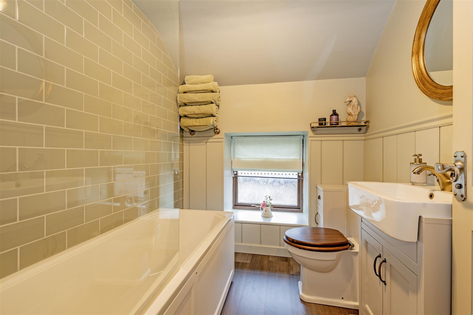 1 Royal Oak Mews, The Dale, Stoney Middleton, Hope Valley, S32 4TE