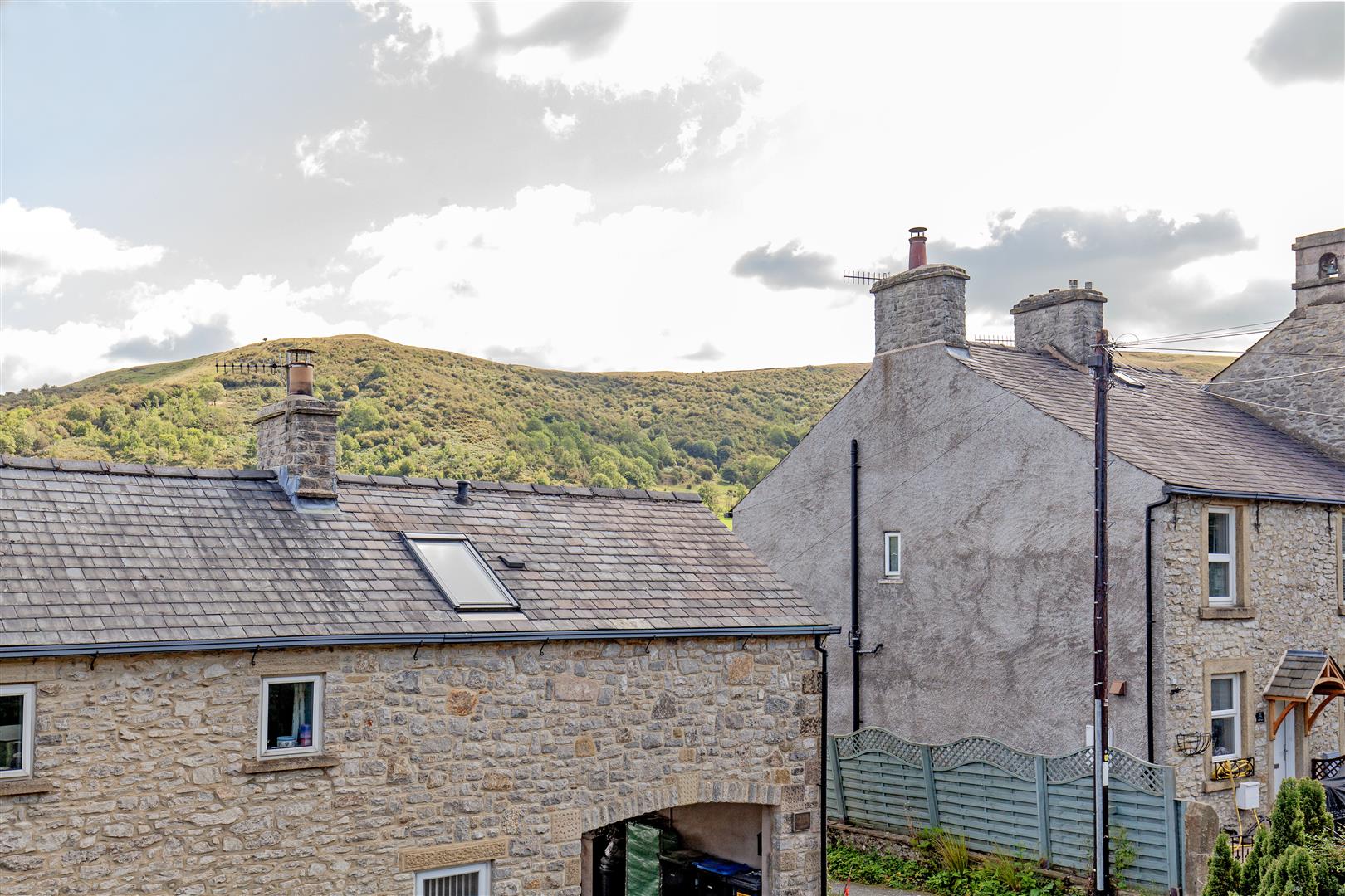 2 Elderbank, Hugh Lane, Bradwell, Hope Valley, S33 9JB