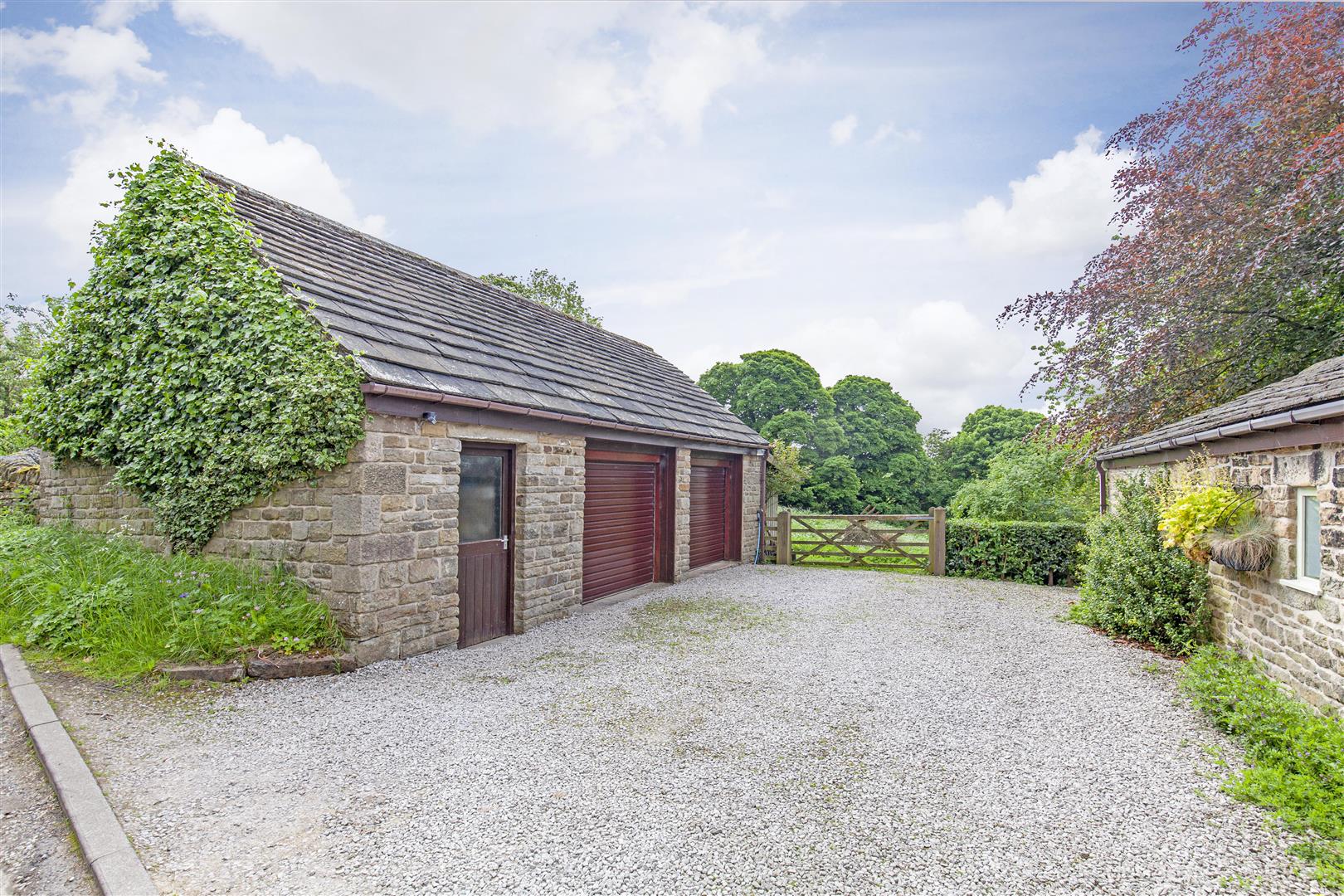 Little Gatehouse, Gatehouse Lane, Hathersage, Hope Valley, S32 1BQ