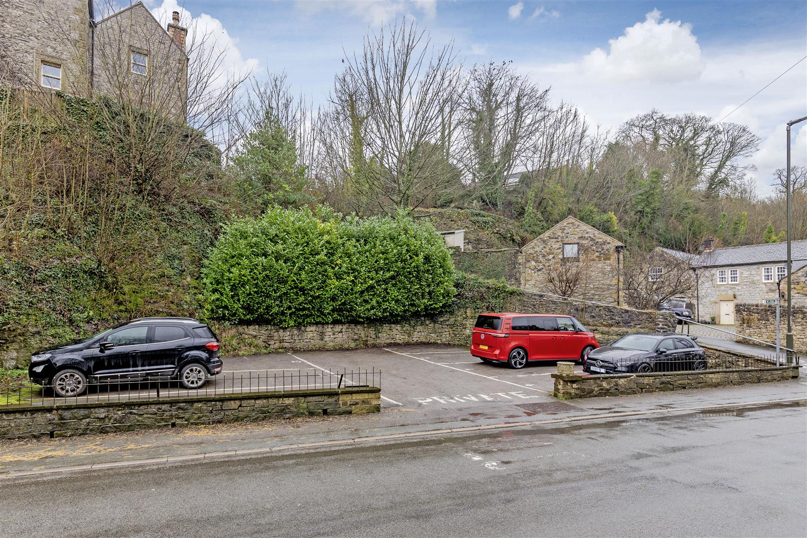 1 Royal Oak Mews, The Dale, Stoney Middleton, Hope Valley, S32 4TE