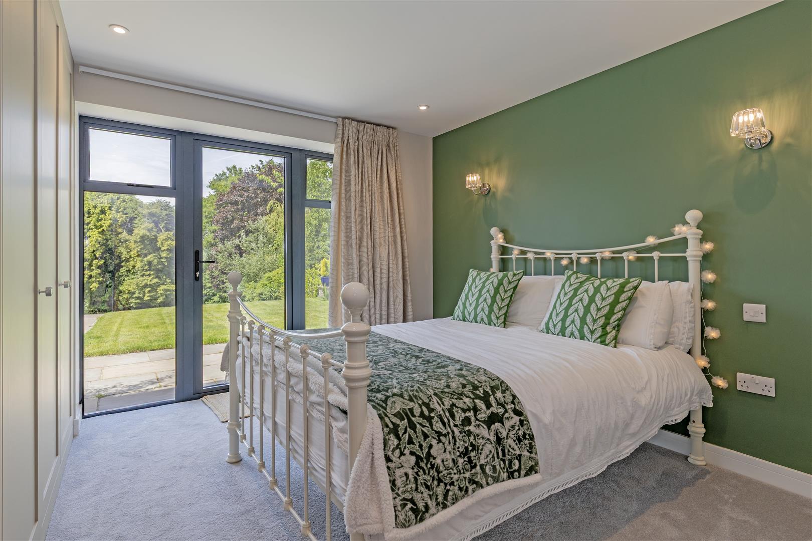 Cayley Lodge, Maynard Road, Grindleford, Hope Valley, S32 2JD