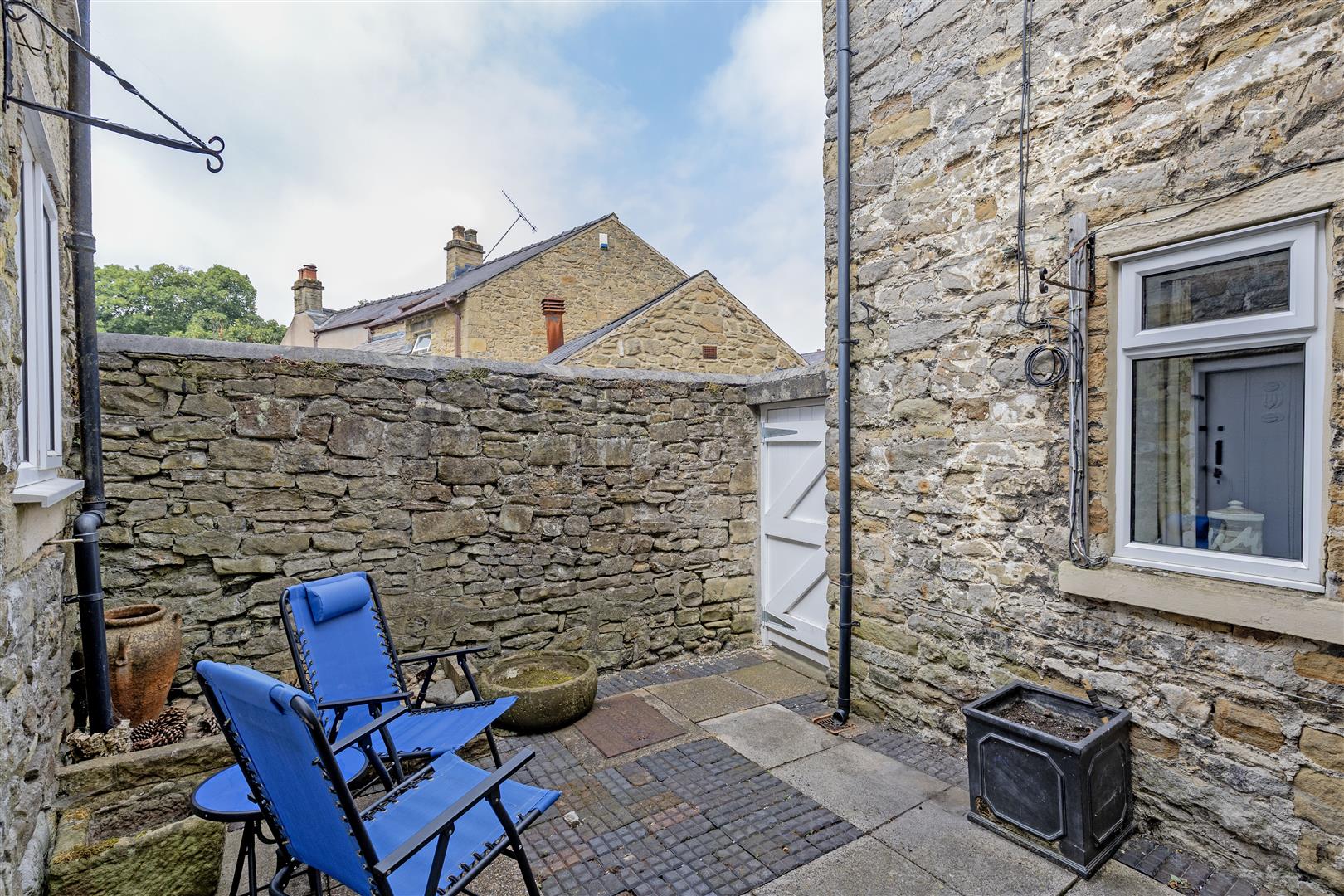 Brookside, The Causeway, Eyam, Hope Valley, S32 5QF