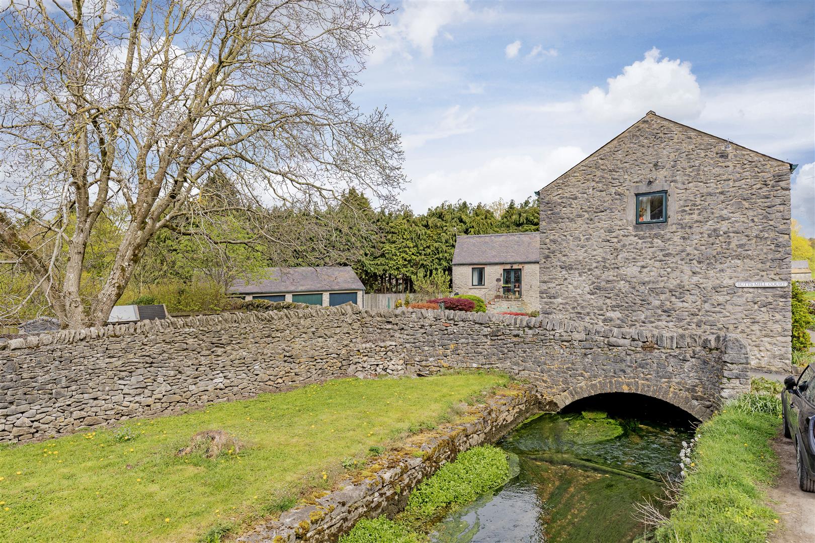1, Butts Mill Court, Bradwell, Hope Valley, S33 9LE