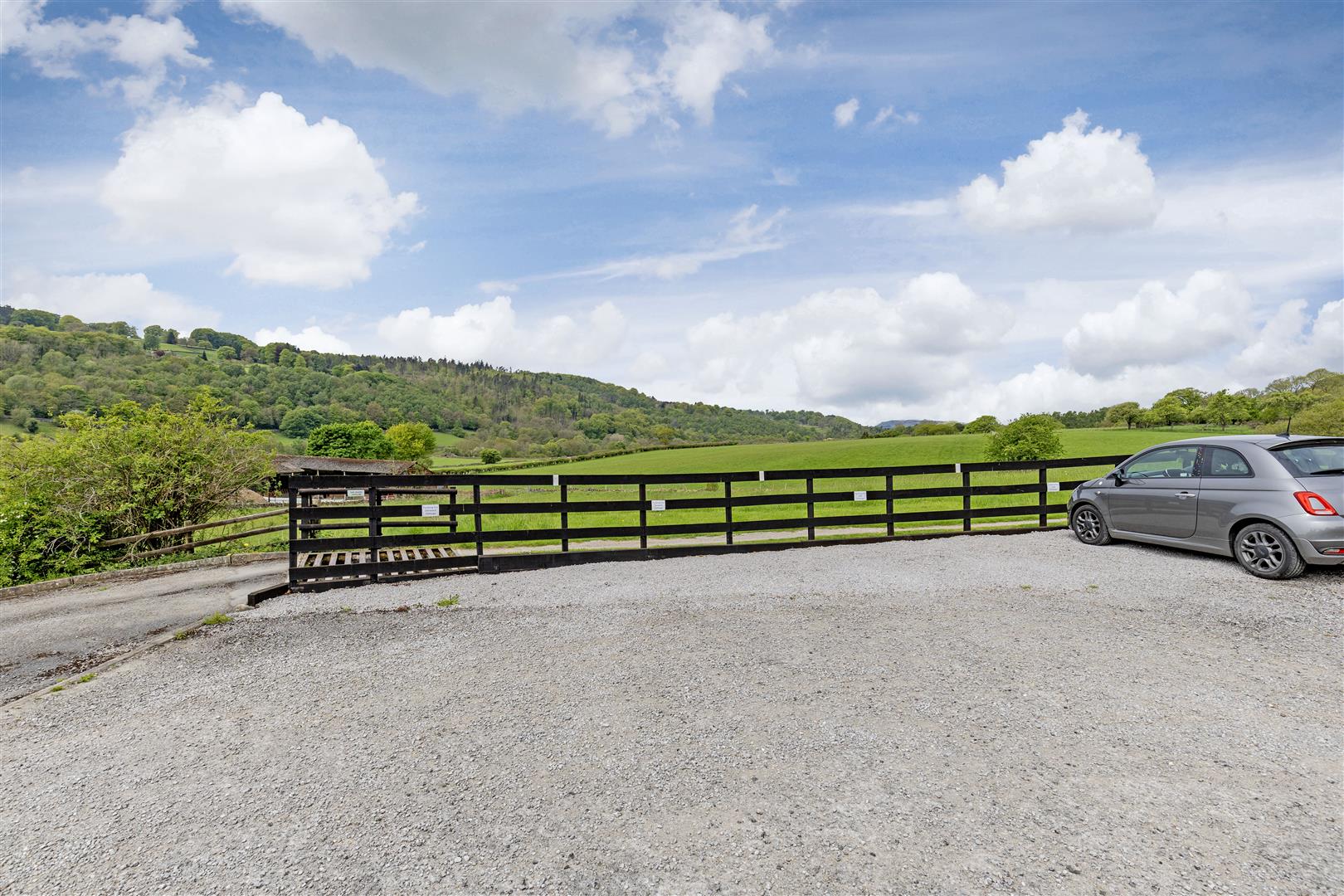 Knowle Cottage, Padley Mews, Main Road, Grindleford, Hope Valley, S32 2HE
