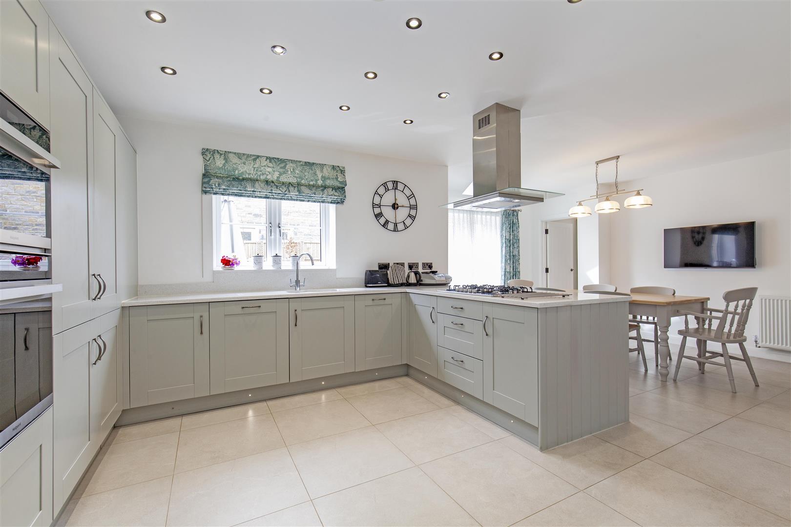 17, Swift Close, Bradwell, Hope Valley, S33 9AE