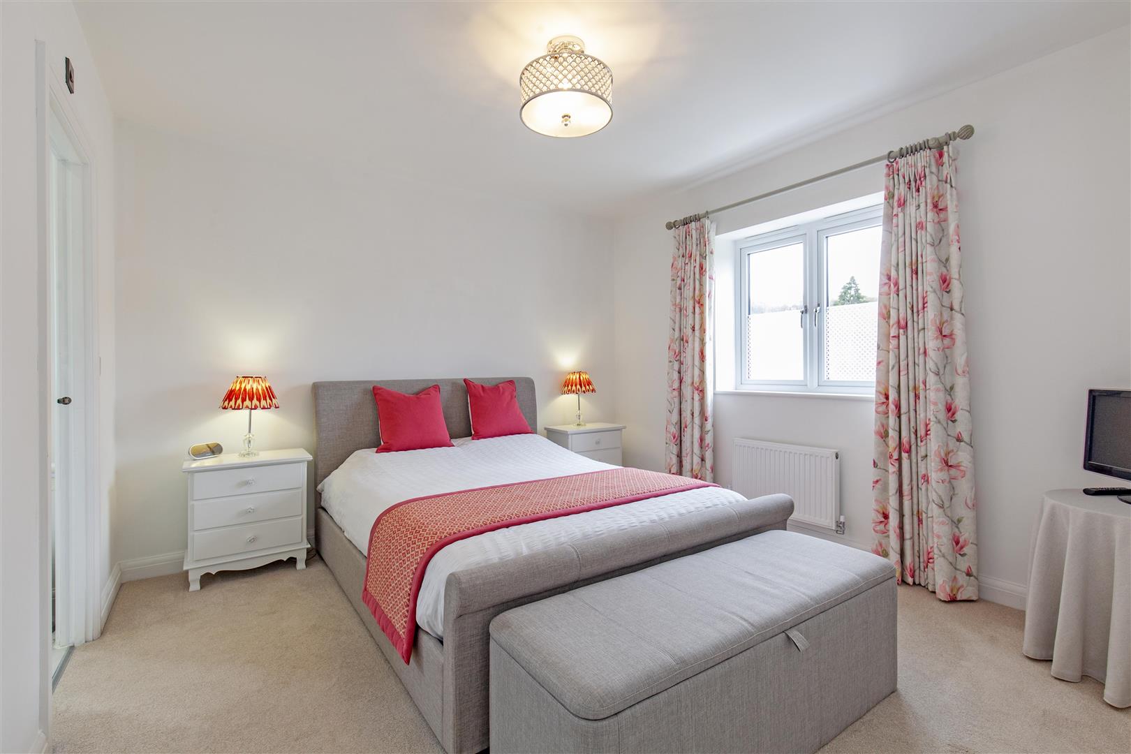 17, Swift Close, Bradwell, Hope Valley, S33 9AE