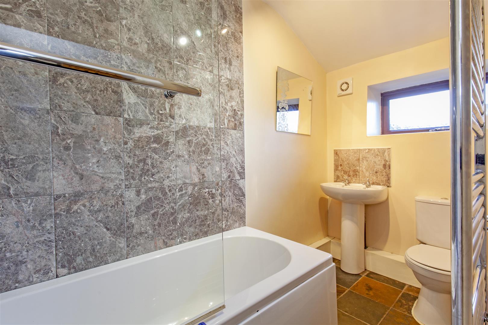 Jeremiah Cottage, Hollow Gate, Bradwell, Hope Valley, S33 9JA