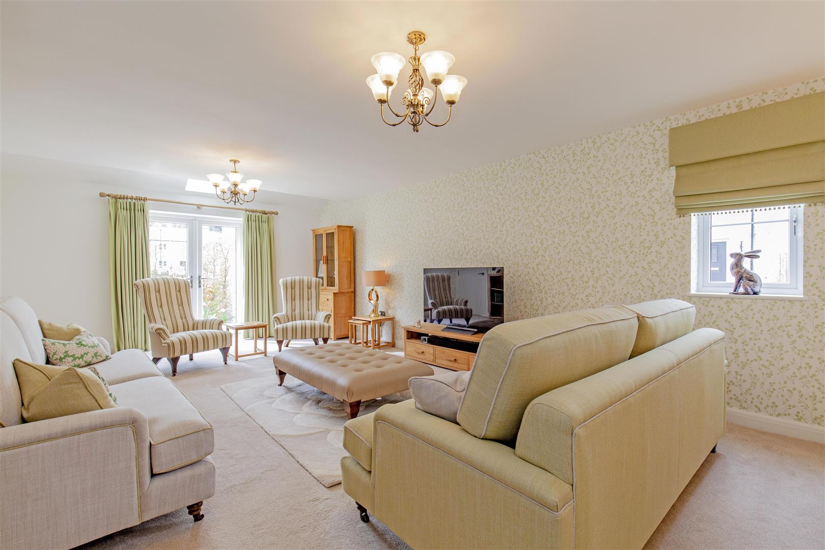 17, Swift Close, Bradwell, Hope Valley, S33 9AE