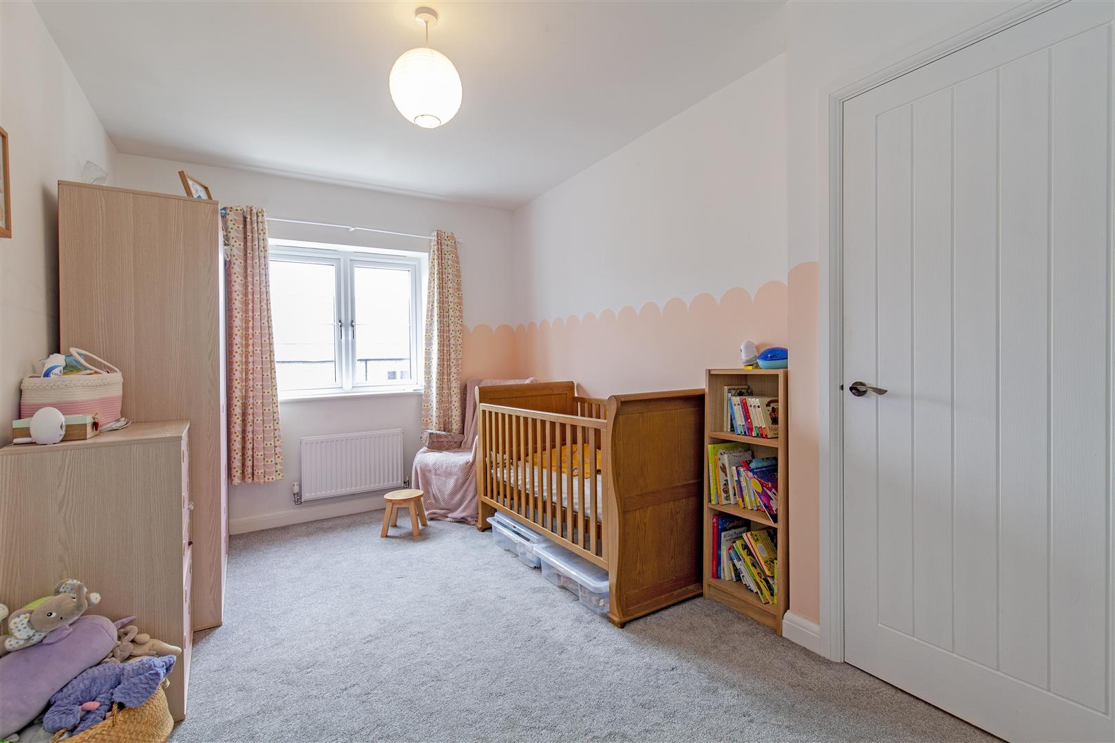 28, Swift Close, Bradwell, Hope valley, S33 9AE