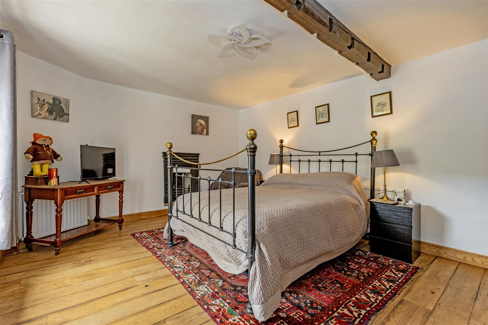 High Peak House, Towngate, Bradwell, Hope Valley, S33 9JX