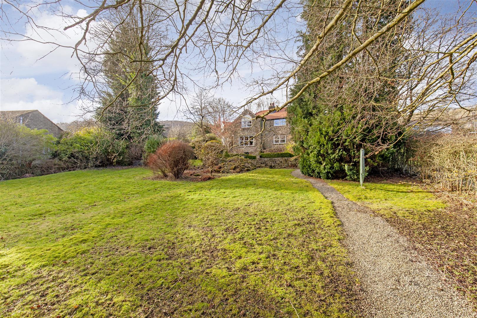 Heywood House, Main Road, Grindleford, Hope Valley, S32 2JN