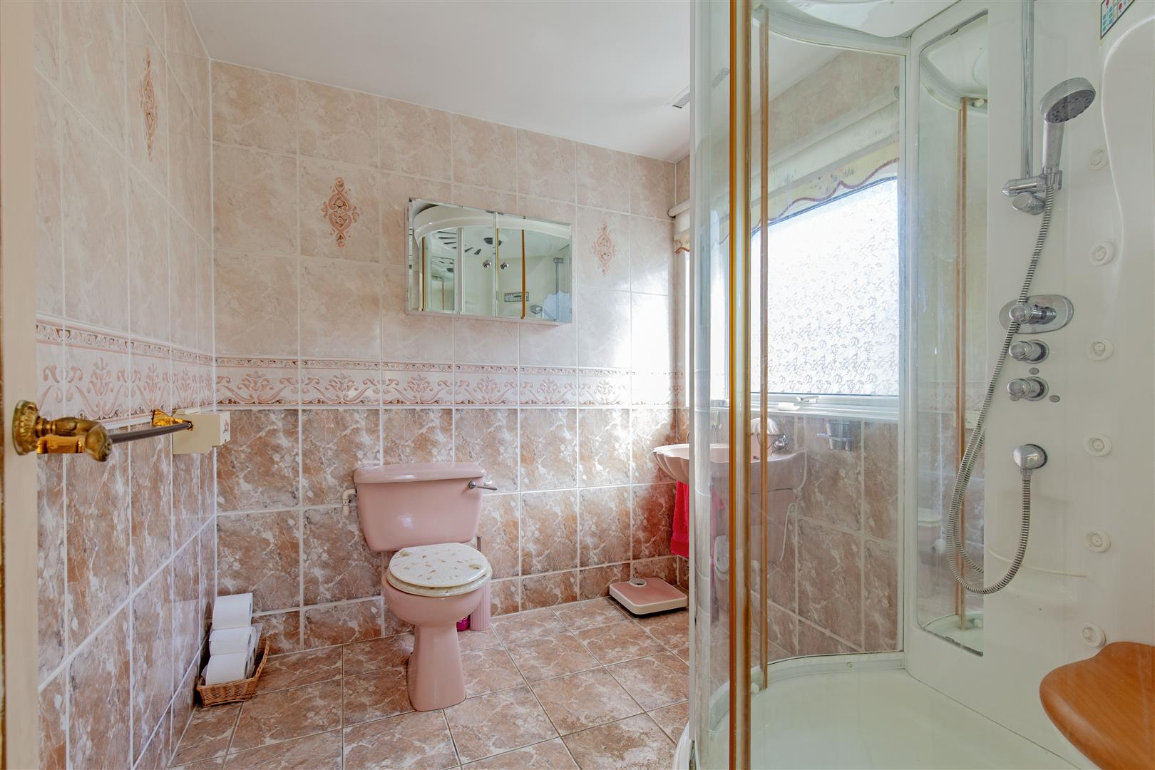 Strebor House, 4 St. Helens Croft, Grindleford, Hope Valley, S32 2JG