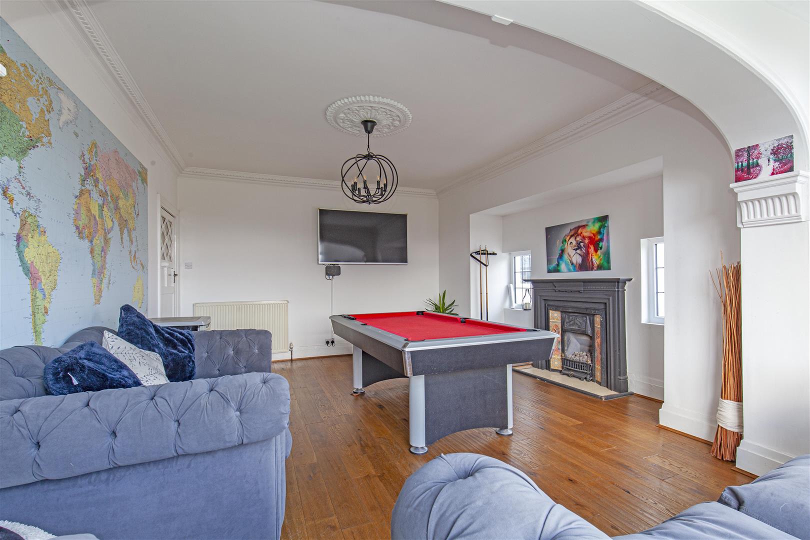Larkrise, Saltergate Lane, Bamford, Hope Valley, S33 0BE