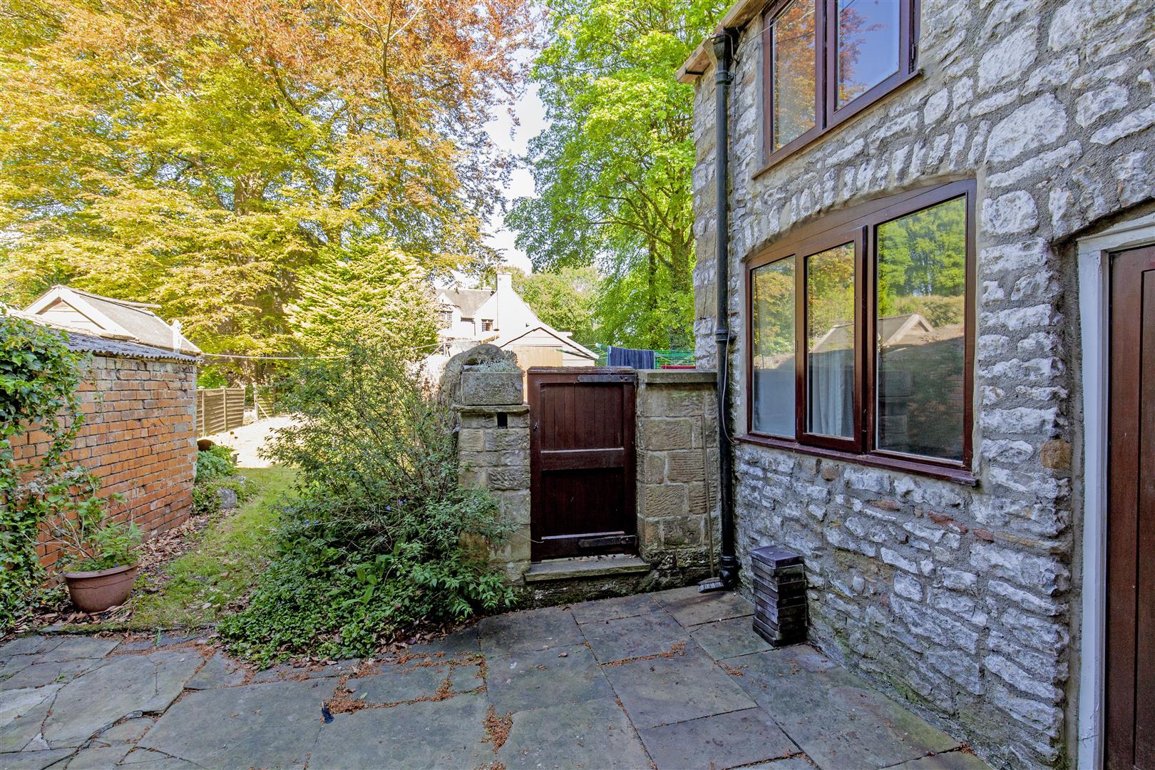 Pursglove Lodge No 2, 4, Pursglove Road, Tideswell, Buxton, SK17 8LG