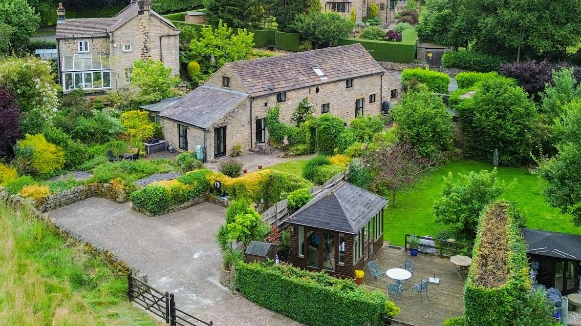 The Barn, Main Road, Grindleford, Hope Valley, S32 2HE