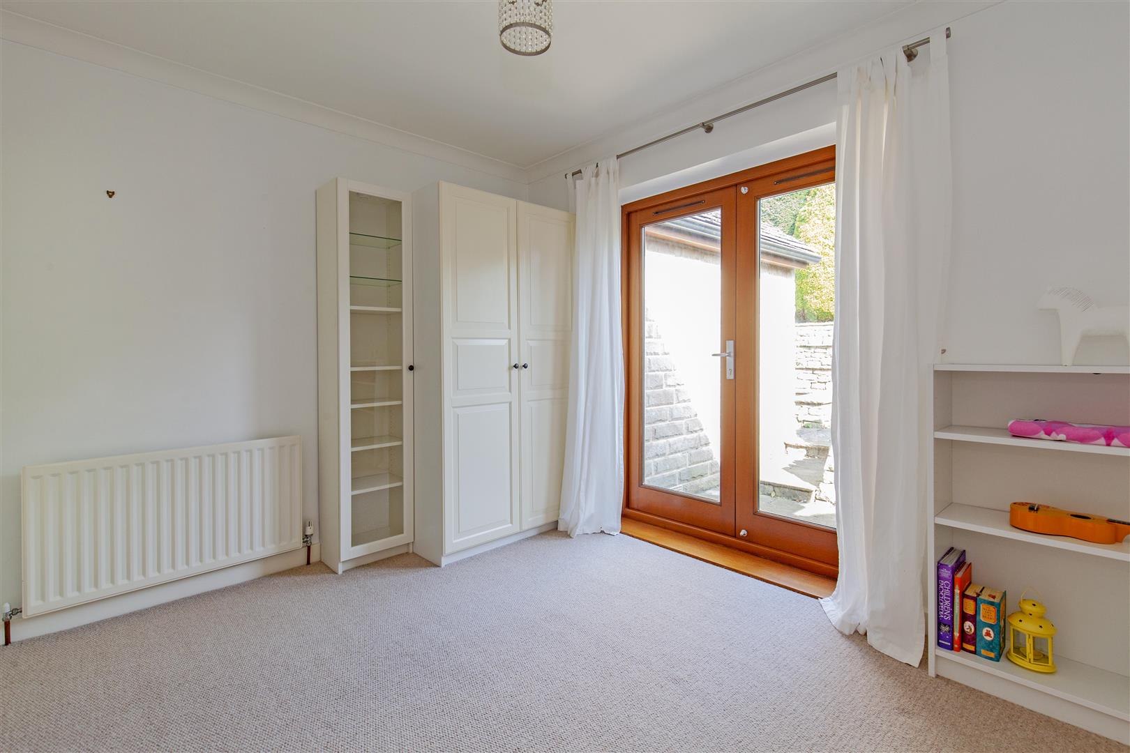 Boldre Stone, Ranmoor Lane, Hathersage, S32 1BW