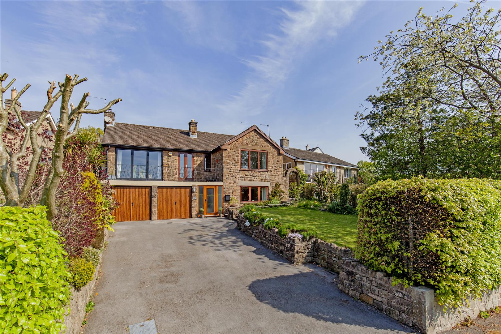 Boldre Stone, Ranmoor Lane, Hathersage, S32 1BW