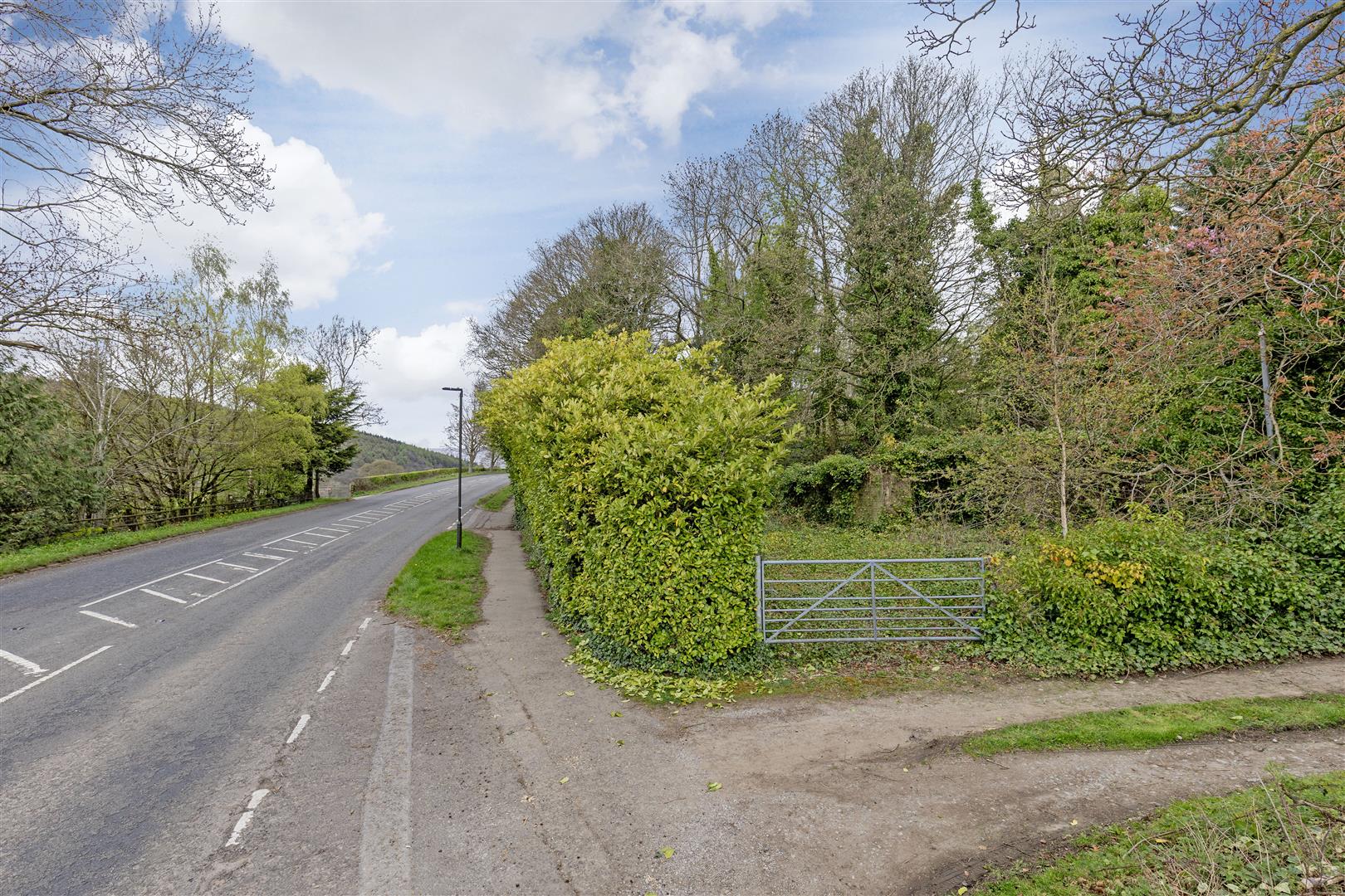 The former filling/petrol station, Ashopton Road, Bamford, Hope Valley, S33 0AZ