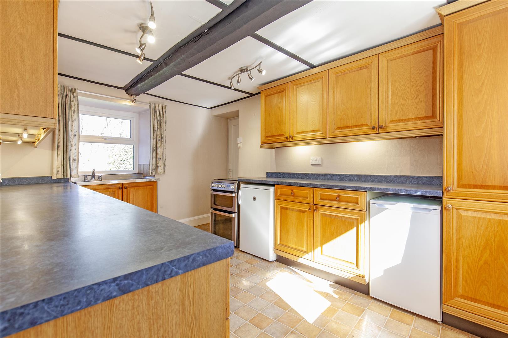 6, Goosehill, Castleton, Hope Valley, S33 8WD