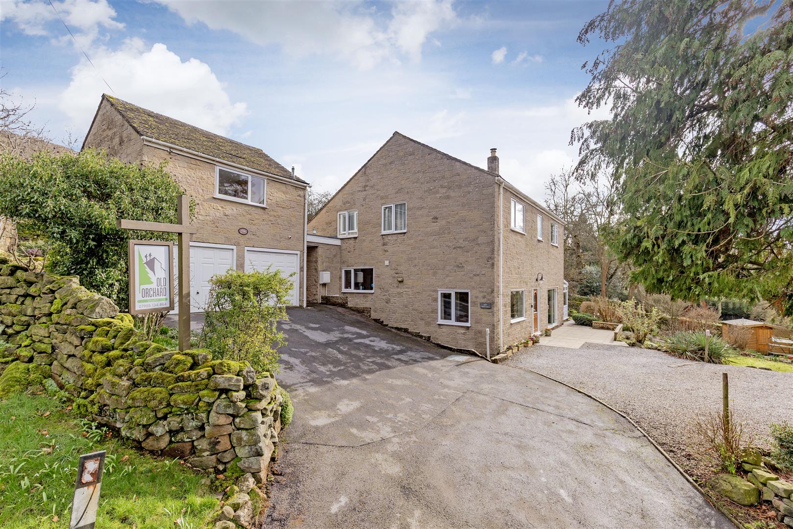 Old Orchard, The Green, Froggatt, Hope Valley, S32 3ZA