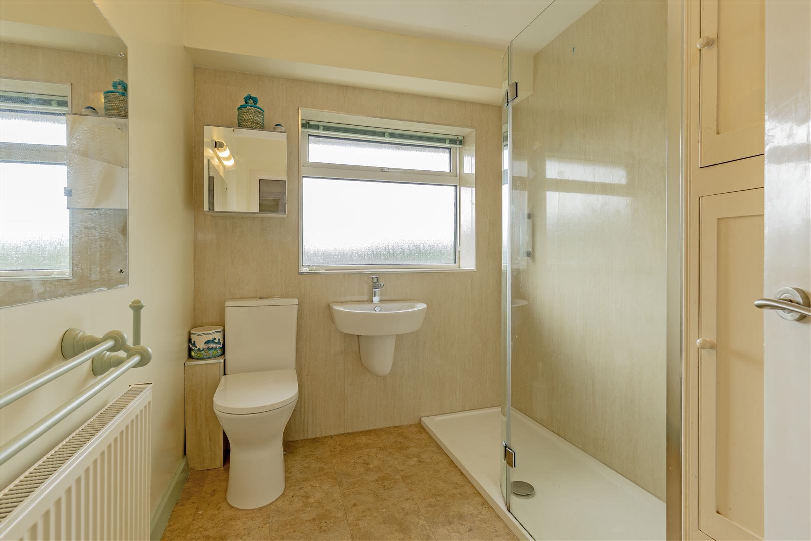 The Cuillins, West Lees Road, Bamford, S33 0BT