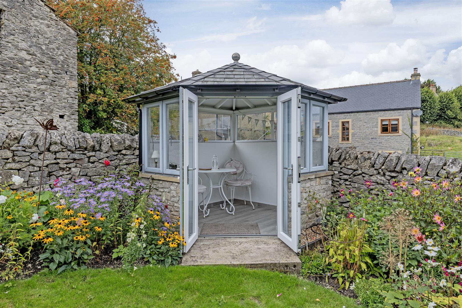 Oldfield Cottage, 56 Hill Head, Bradwell, Hope Valley, S33 9HY
