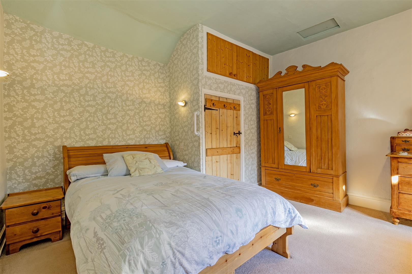 1 Cedar Cottages, The Causeway, Eyam, Hope Valley, S32 5QF