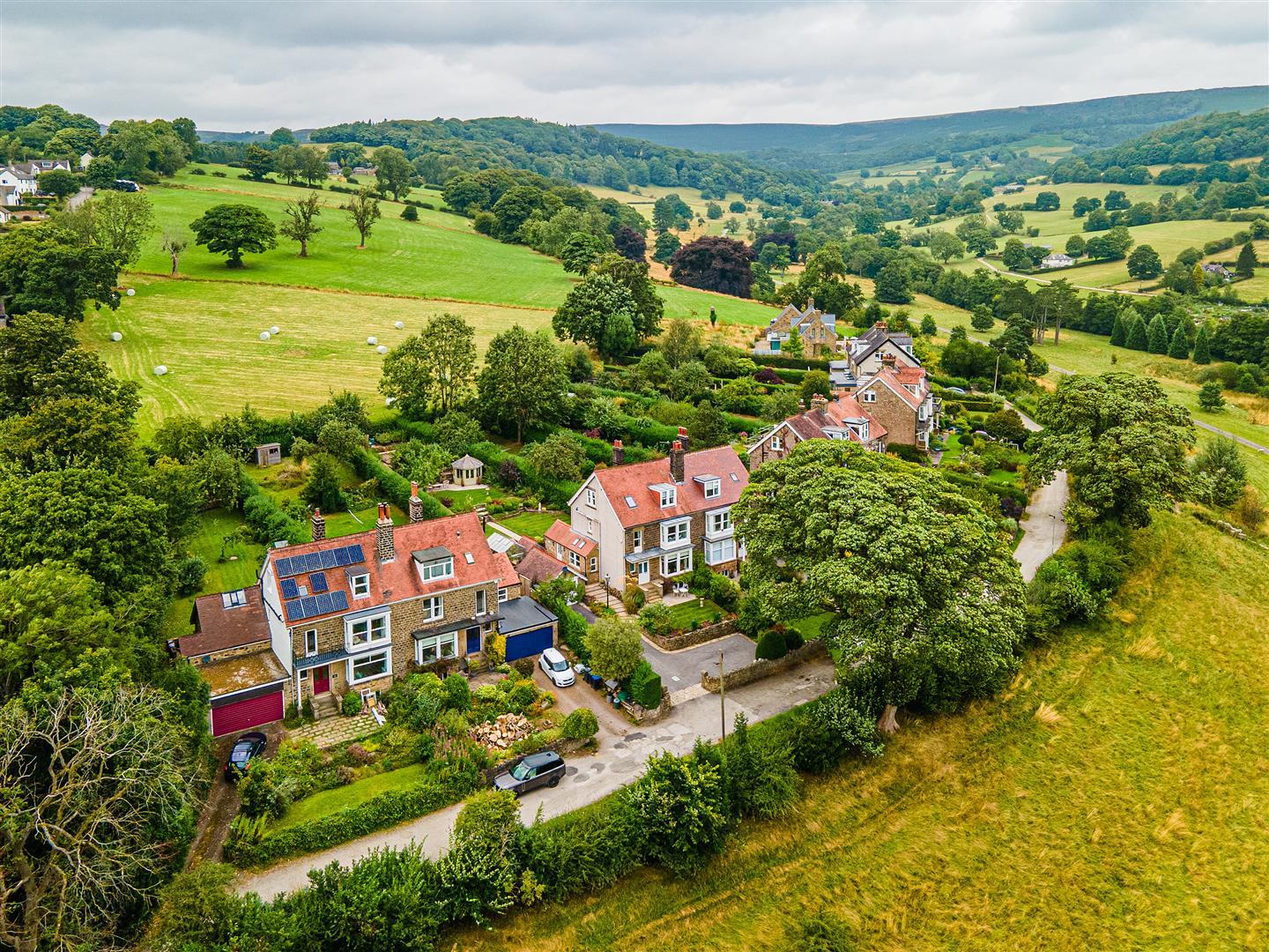 3, Park Edge, Hathersage, Hope Valley, S32 1BS