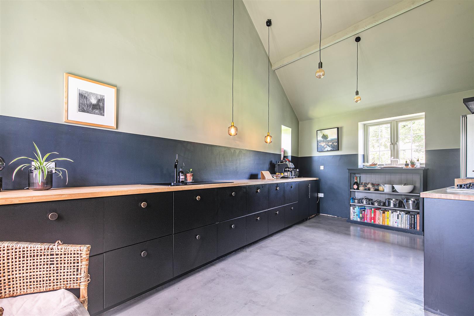 Greystones Cottage, Main Road, Hathersage, Hope Valley, S32 1BB