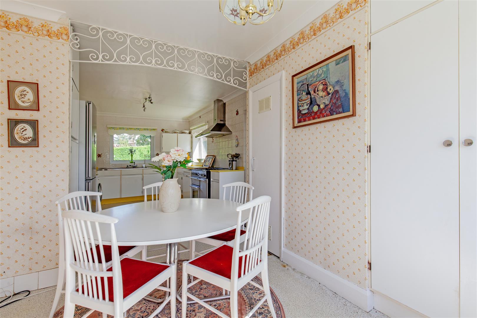 Strebor House, 4 St. Helens Croft, Grindleford, Hope Valley, S32 2JG