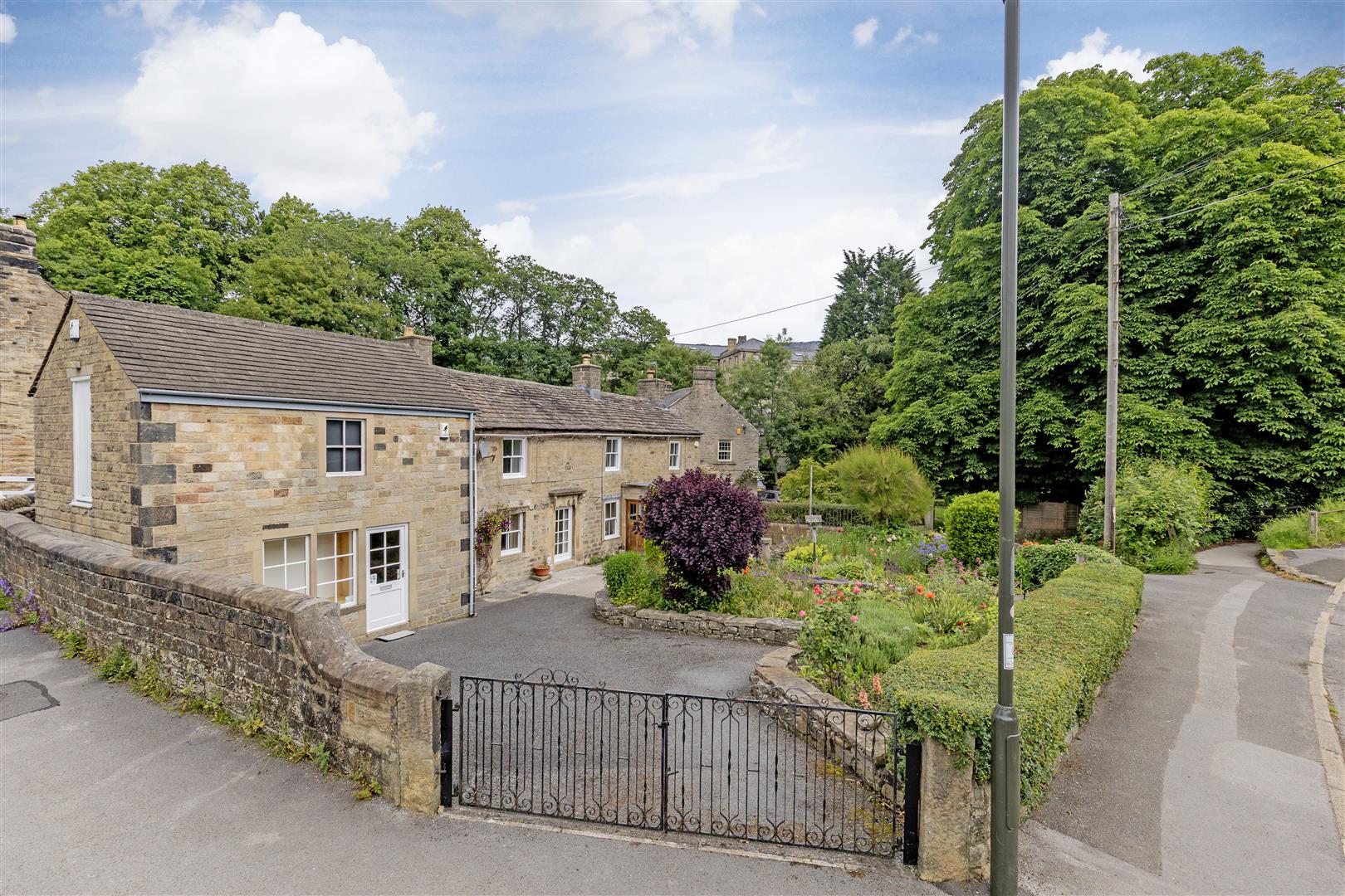 Bridge Cottage, Calver Bridge, Calver, Hope Valley, S32 3XA