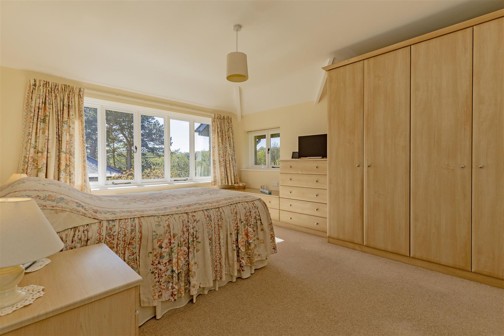 Mill Rise, The Hollow, Bamford, Hope Valley, S33 0DU